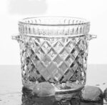 Diamond Mbajtese Akulli Kristal Bohemia® me aliazh titani, reliev që përthyen dritën, prodhuar në Çeki sjell shkëlqim, luks dhe stil në tavolinën tuaj!