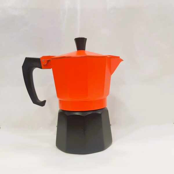 Beres Kafeje Moka Ekspres Dyshe ED13612, estetik, prej alumini ushqimor bën kafe kollaj, shpejt, me siguri sepse valvula e patentuar jep mbrojte maksimale!