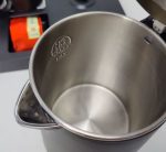 Ngrohëse uji hoteli Creade 0.8L 1000W inox me bazament organizues, model K-D09-A