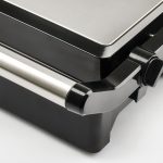 Grill zgarë elektrike Ardòr G10126 me hapje 180° dhe pllaka anti-ngjitëse